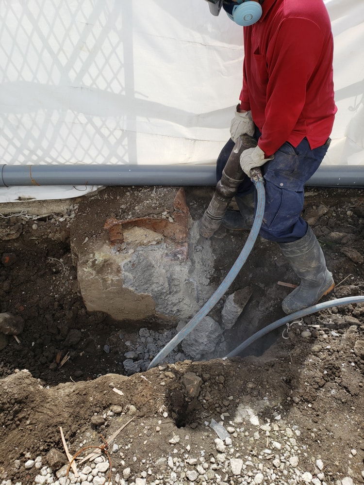 イッサ工芸　毀し工事